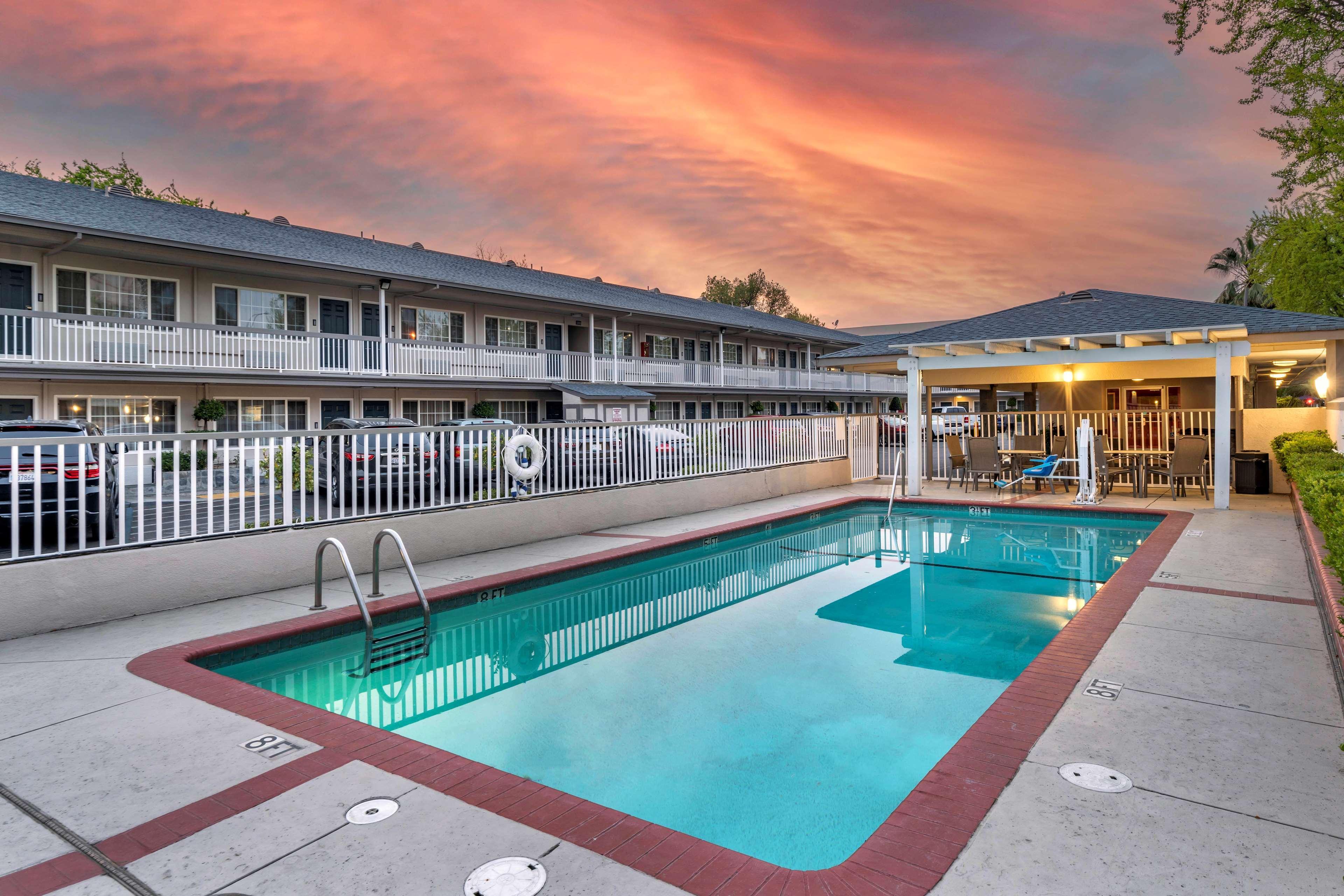 Best Western Town House Lodge Modesto Eksteriør billede